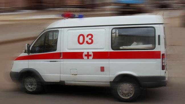 Цеплялась за подоконник. В Челябинске из окна 7 этажа выпала молодая женщина 