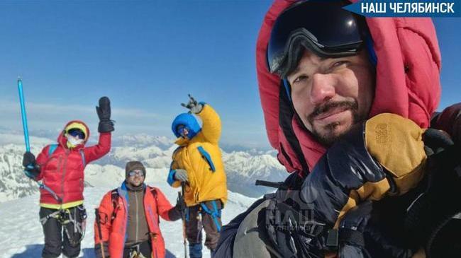 🏔️Первыми вышли на вершину, обогнав марафонцев и ультрамарафонцев