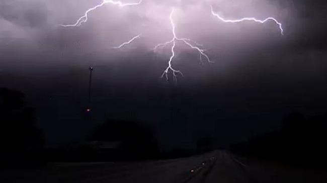 ⛈️ Во второй половине мая в Челябинске ожидаются дожди и грозы в течение десяти дней
