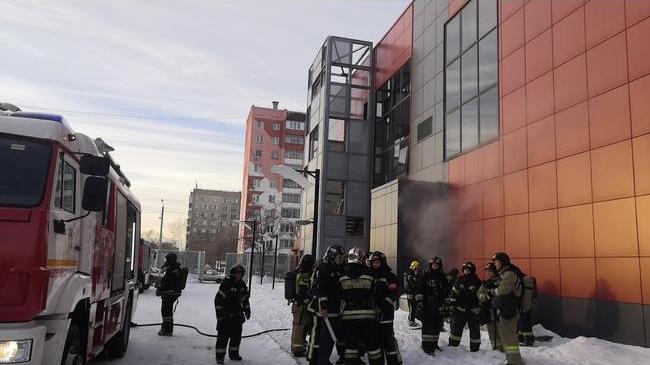 ‼Пожар на проспекте Победы в Челябинске 