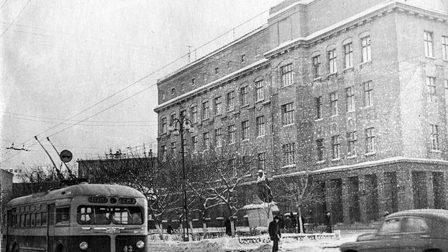 ⚡ Улица Спартака, ныне проспект Ленина, 1957 г.