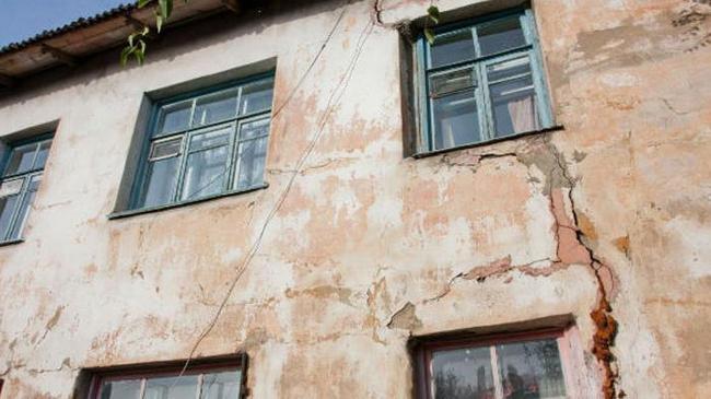 Детям-сиротам из Чесменского района хотели предоставить квартиры непригодные для жилья