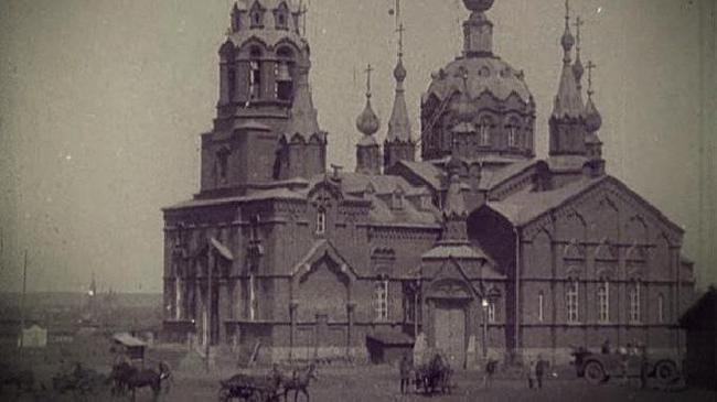 Церковь святого Александра Невского на алом поле  осталось в памяти как Органный зал. 