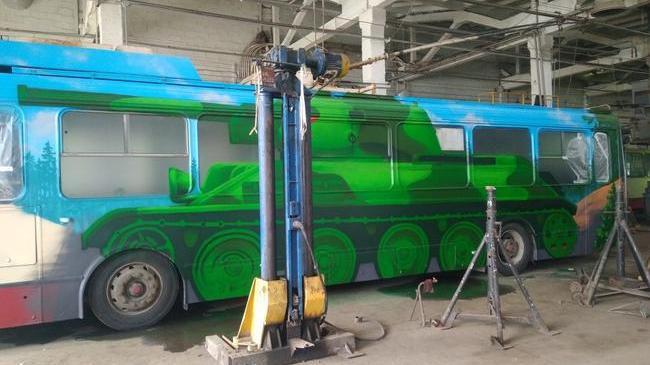 На улицы Челябинска выйдет троллейбус-танк