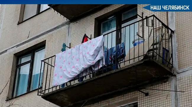 😨 Стало известно состояние ребенка, с которым мама выпрыгнула из окна многоэтажки в Екатеринбурге. 