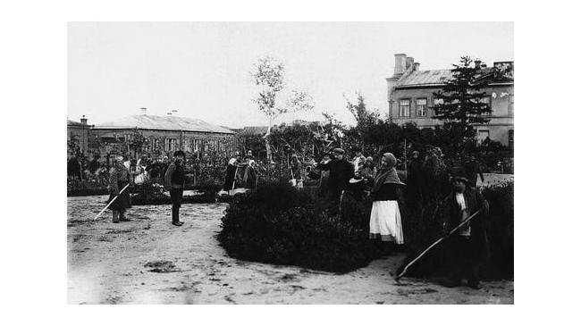 Уход за сквером-садом Карла Маркса (1920 - 1939)