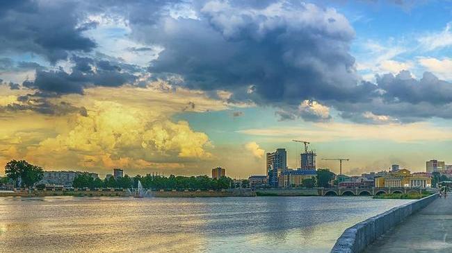 Доброе утро, Челябинск! ☀ Сегодня пятница, а это хоть и небольшой праздник, зато постоянный 😉