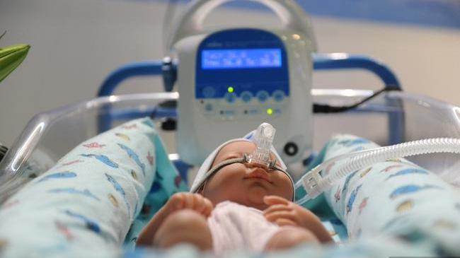 Младенца челябинки, неожиданно родившей в Турции, вывезут в Россию за 1,3 млн рублей