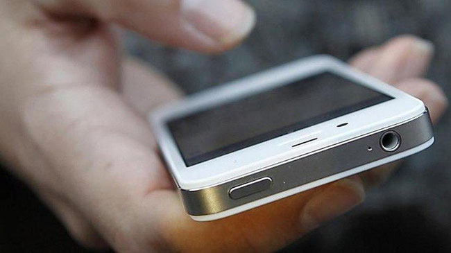 У челябинского школьника отобрали смартфон за 50 тысяч в День защиты детей