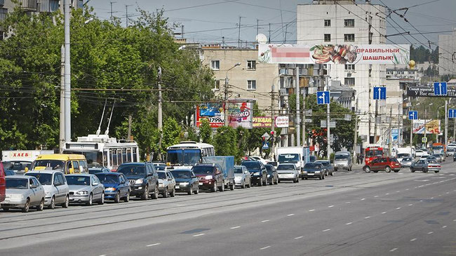 Свердловский проспект перекроют на полчаса из-за крестного хода