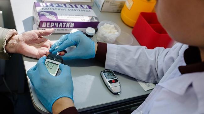 На площади Революции в Челябинске можно бесплатно проверить здоровье