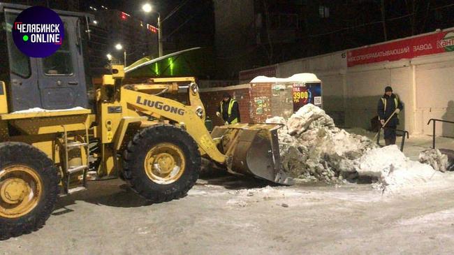 ❄ С челябинских дорог за ночь вывезли более 3 500 тонн снега.