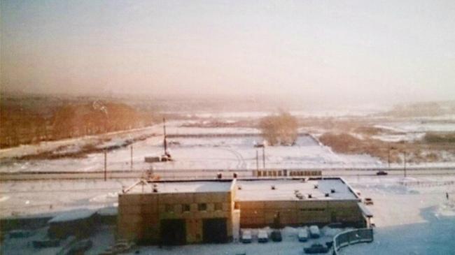 Улица Братьев Кашириных, 2000 год. Здание - магазин "Казачий", Бр. Кашириных д.130. 