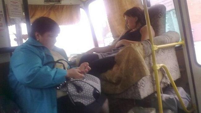 У челябинской «королевы маршруток» за штрафы арестовали микроавтобус