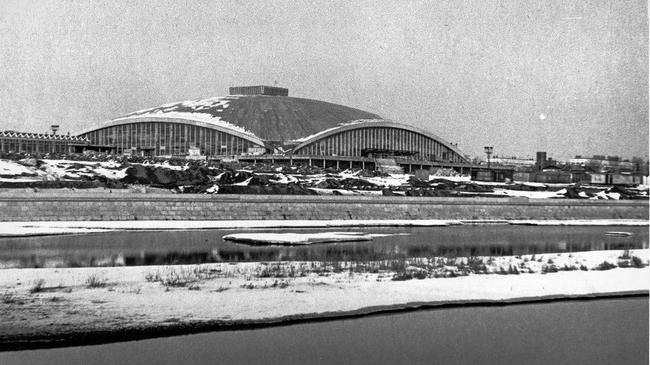 Зимний Челябинск, 1975 год. Узнаёте места? 🤔
