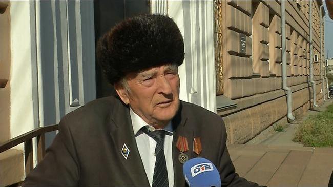 90-летний ветеран пытается отсудить у банка 273 тысячи рублей