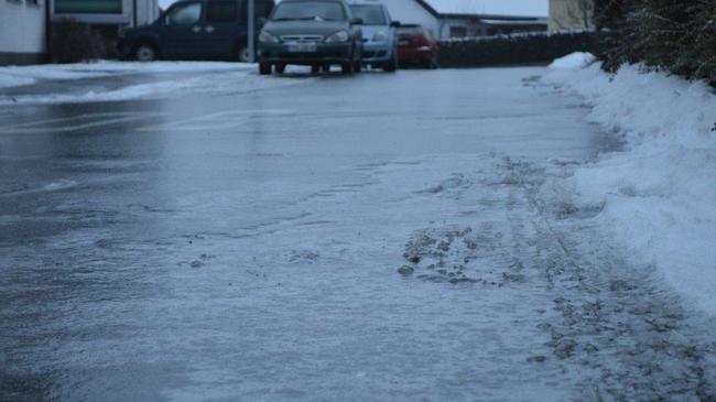 ГИБДД предупреждает о снежных заносах на трассе в Челябинской области