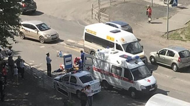 «Скорая», реанимация и машина ДПС: ребенка сбили на пешеходном переходе в Челябинске