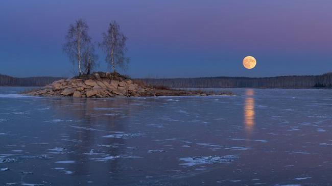 Восход полной луны над Аргазинским водохранилищем 🌕