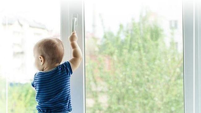 😨 Остался без присмотра: четырёхлетний малыш выпал из окна