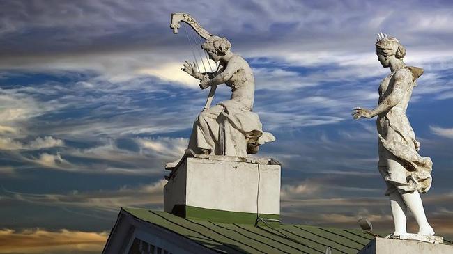 Симфония неба на крыше театра имени Глинки