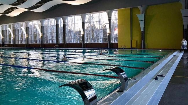 На Северо-Западе Челябинска открылся круглосуточный бассейн с 8 дорожками по 50 метров