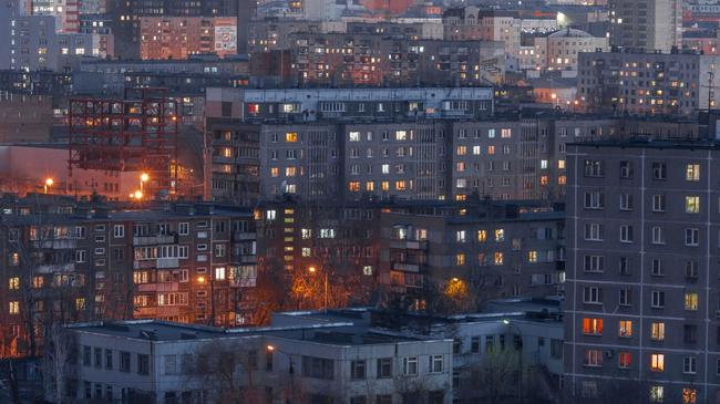 Вечерний Челябинск. Но это может быть и любой другой крупный город России