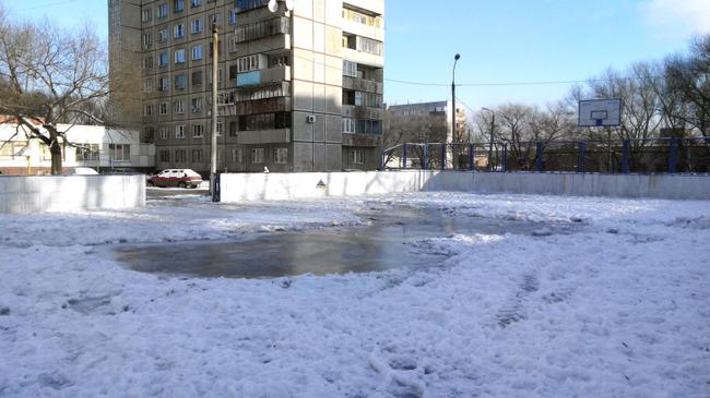 Куда ушли 2,5 млн рублей, выделенных на заливку хоккейных площадок Челябинска?