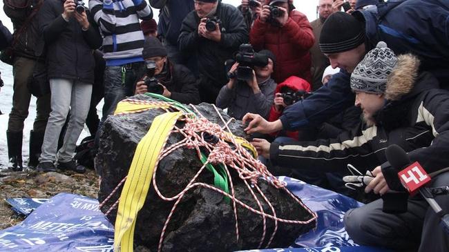 Челябинскому метеориту поставят новый двухметровый памятник