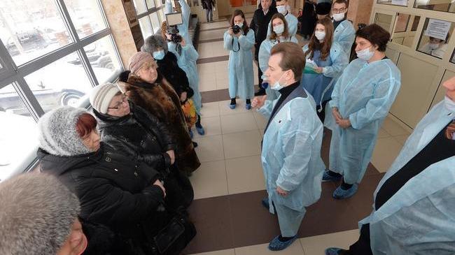 Челябинскую больницу взяли «на карандаш» за длинные очереди и нечуткость к пациентам