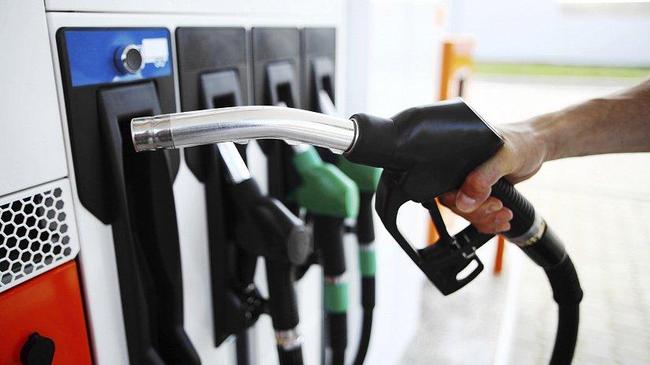 Цены на бензин начали снижаться. Надолго ли?
