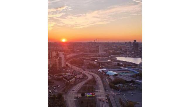 С добрым утром, друзья! ☕ Рассказывайте, кто уже был на улице - как там? ❄ Снежок хоть где-нибудь еще лежит?