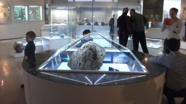 Фрагмент Челябинского метеорита «вернется домой» к годовщине падения
