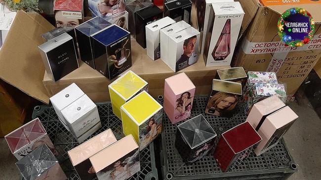 💰 Челябинские таможенники арестовали грузовик контрафактных товаров.