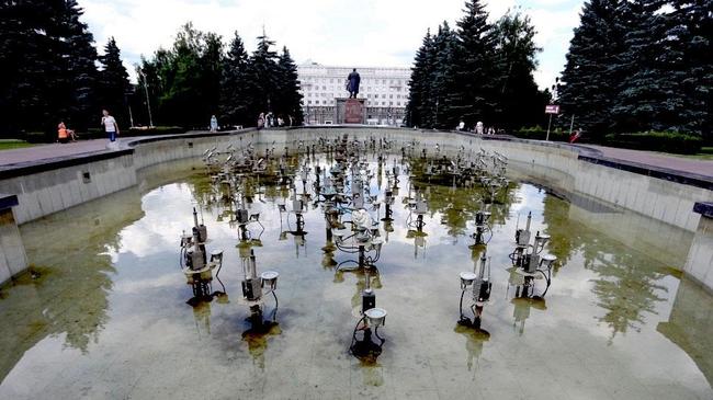 Под боком у городской администрации зацвел главный фонтан Челябинска‍