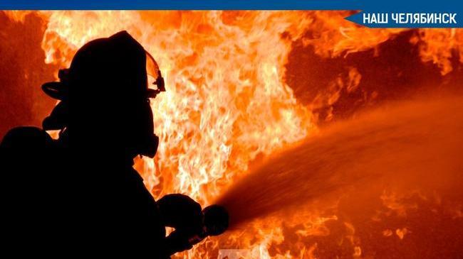 🔥 В Ленинском районе произошел пожар в подвале 4-этажного жилого дома по ул. Новороссияйская. 