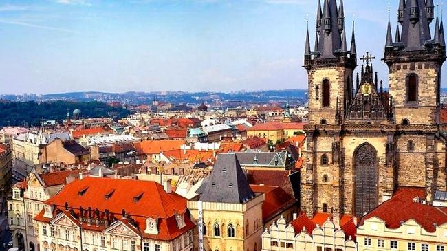 Прага становится ближе: визу в Чехию теперь можно получить в Челябинске