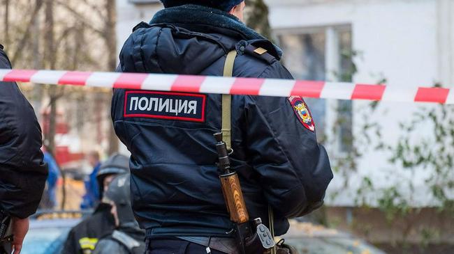 Полиция и МЧС оцепили торговый комплекс на северо-западе Челябинска