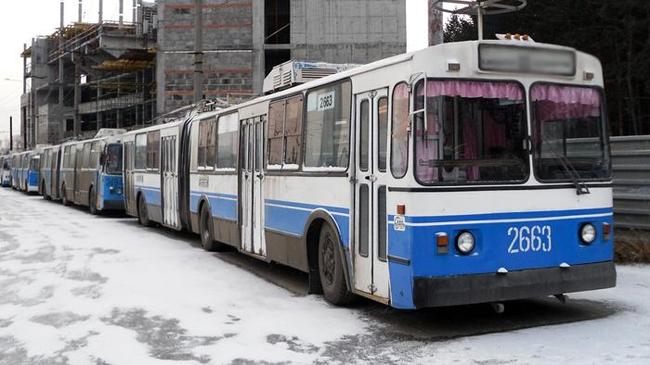 В Ленинском районе Челябинска закрывают движение троллейбусов