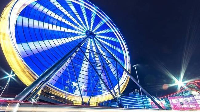 Кусочек ночного Челябинска... А когда вы в последний раз катались на колесе обозрения? 👀