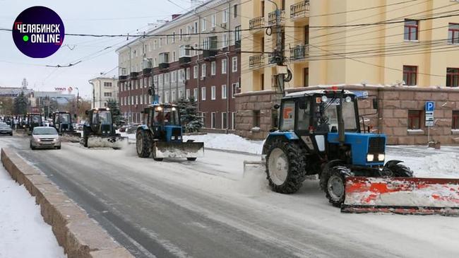 ❄ Сегодня на очистку дорог от снега вышли больше ста машин
