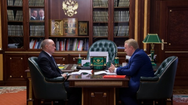 Губернатор Челябинской области Борис Дубровский провел рабочую встречу с председателем Общественной палаты области Олегом Дубровиным.