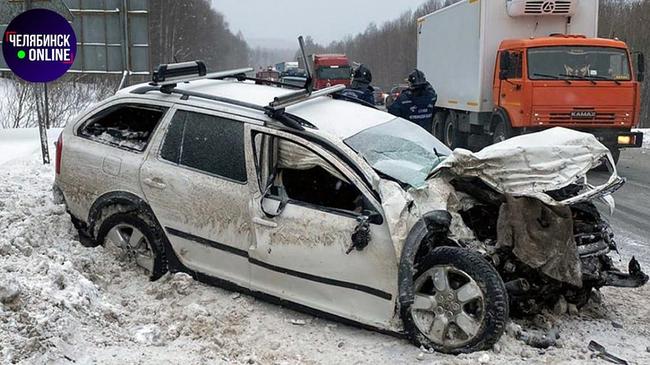 ⛔ Водитель легковушки спровоцировал ДТП с пятью пострадавшими.